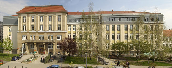 UniversitätsZahnMedizin — Uniklinikum Dresden